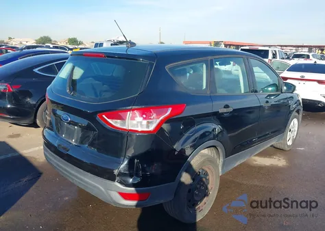 2016 Ford Escape S z USA, uszkodzony, nr VIN 1FMCU0F78GUA83388